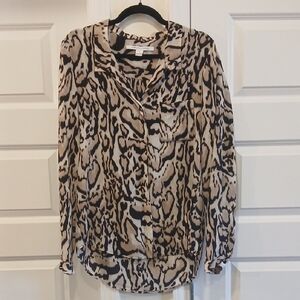 Diane Von Furstenburg 100% Silk Animal Print Button Down Blouse Size 12